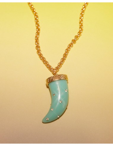 Collier pendentif turquoise des créatures d'habitude